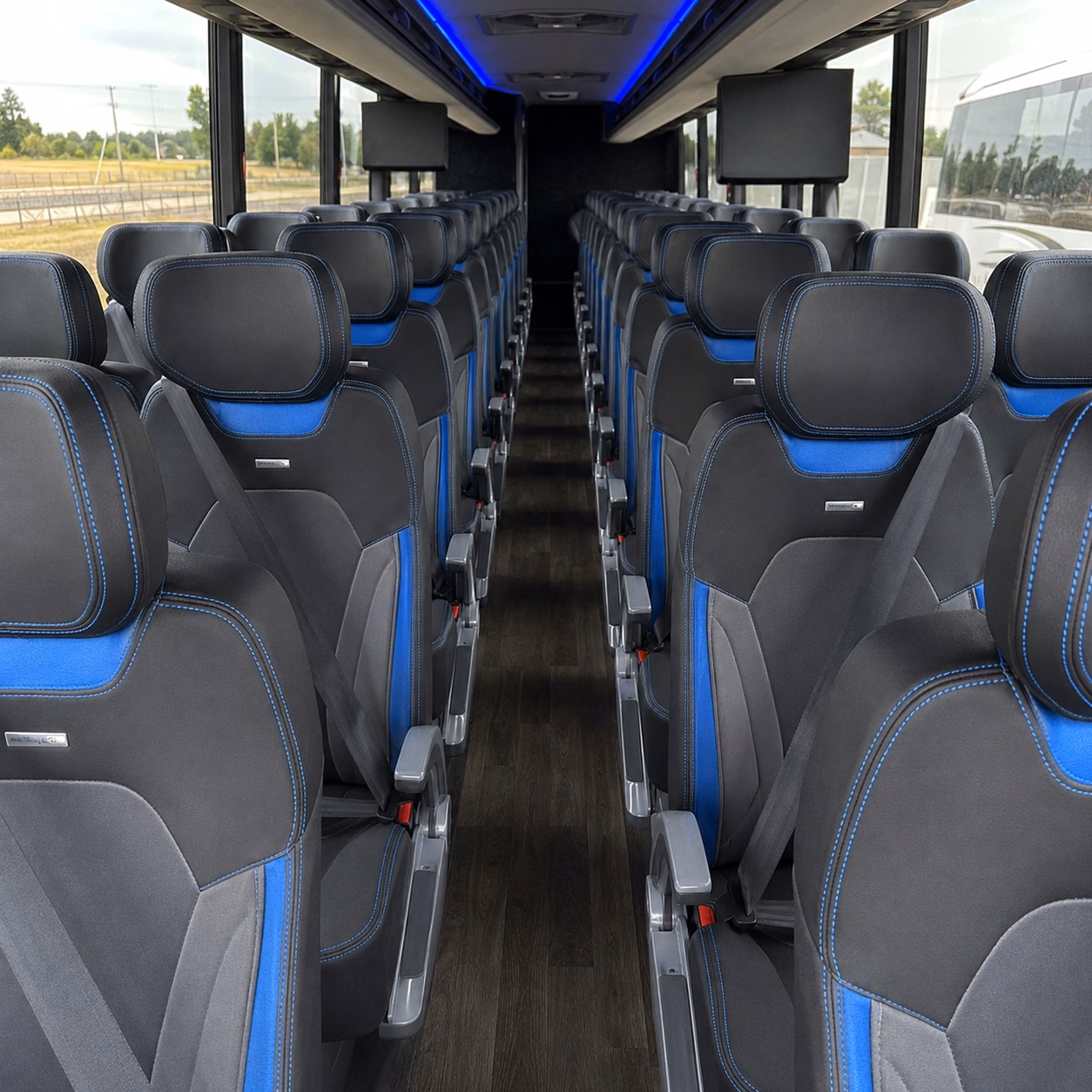 compare charter buses and minibuses for chula vista nature and science field trips