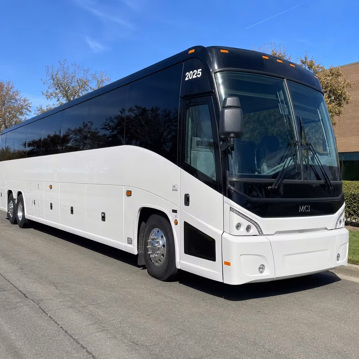 make your chula vista corporate event run smoother with a shuttle bus